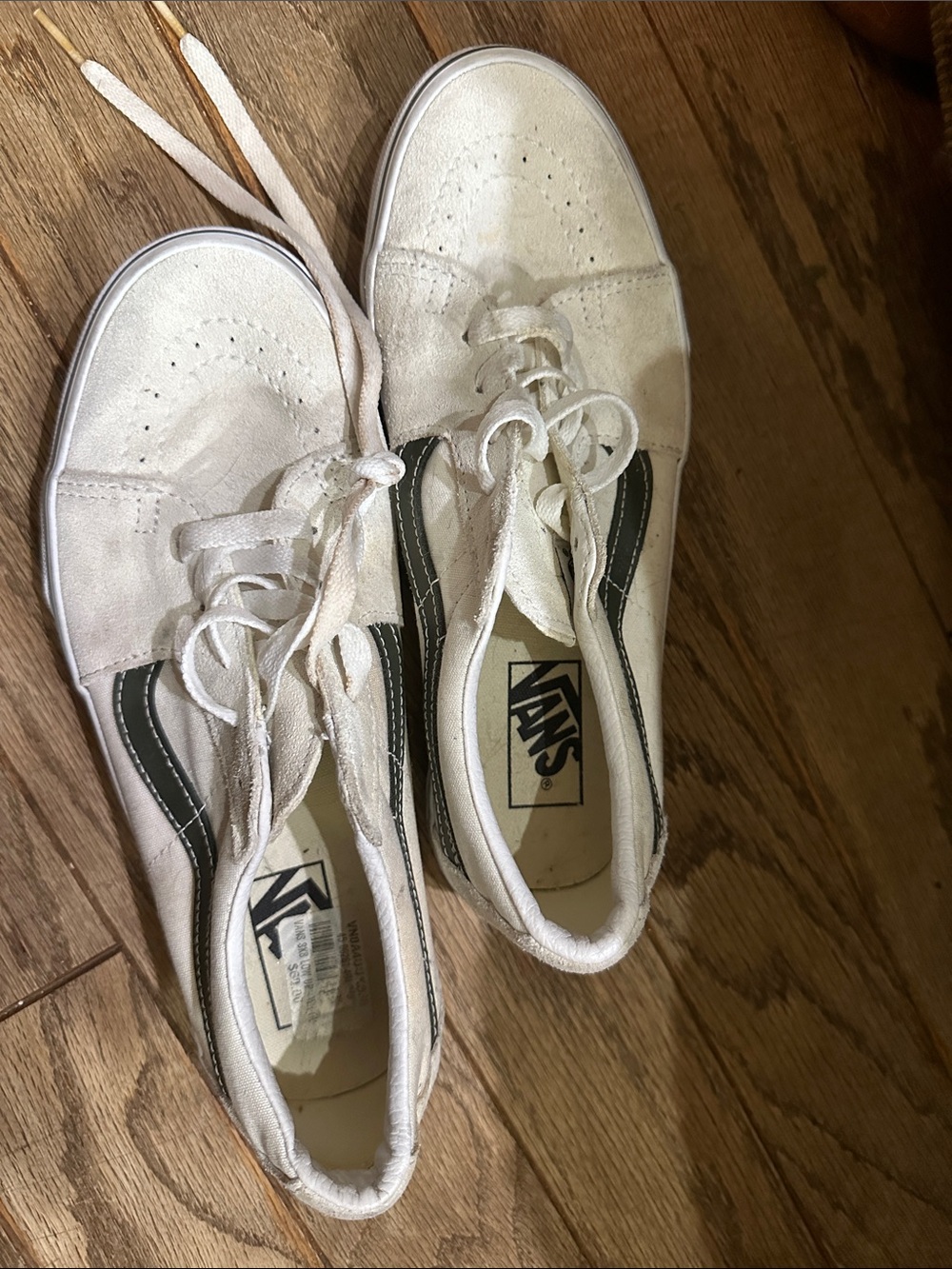 Vans White Sneakers with Olive Side Stripe
